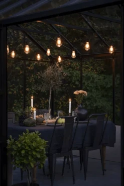 Lichtsnoer Feestverlichting Edison LED Koppelbaar + Dimbaar - Startset - 10m - 10 LED's - Konstsmide 9 Lichtsnoer Feestverlichting Edison LED Koppelbaar + Dimbaar - Startset - 10m - 10 LED's - Konstsmide -uinbenodigdheden Verkoop 2024 lichtsnoer feestverlichting edison led koppelbaar dimbaar startset 10m 10 led s 3